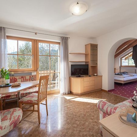 Trinnerhof- Hof Chalets Und Obsthof Natz-Schabs المظهر الخارجي الصورة