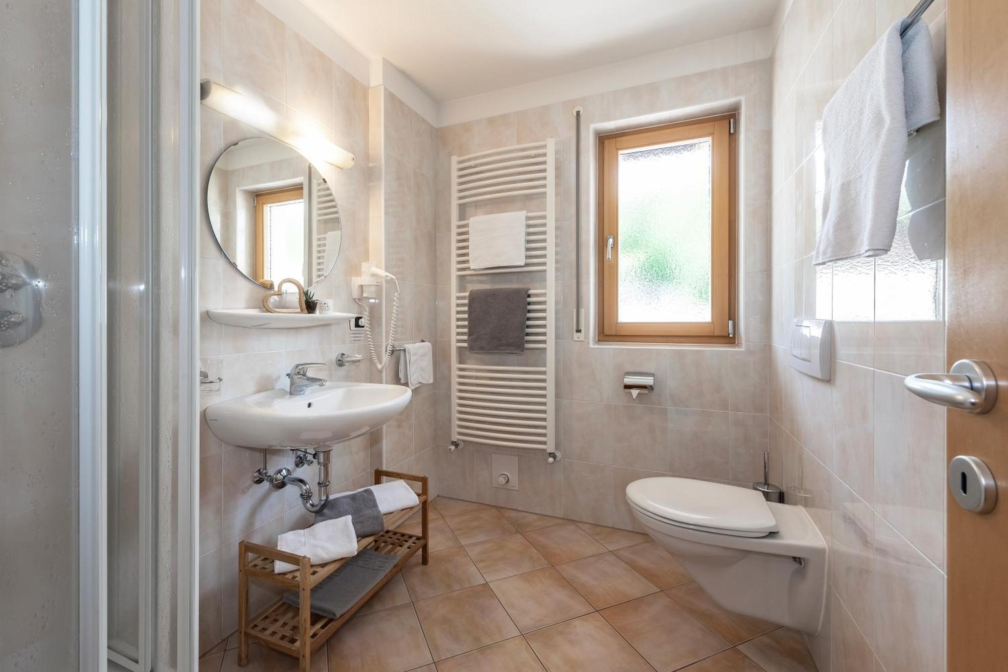 Trinnerhof- Hof Chalets Und Obsthof Mit Zimmer Natz-Schabs المظهر الخارجي الصورة