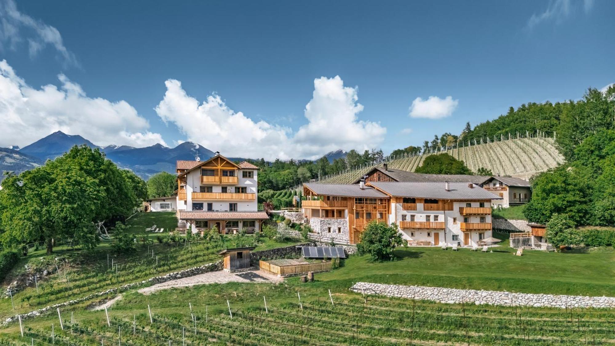 Trinnerhof- Hof Chalets Und Obsthof Mit Zimmer Natz-Schabs المظهر الخارجي الصورة